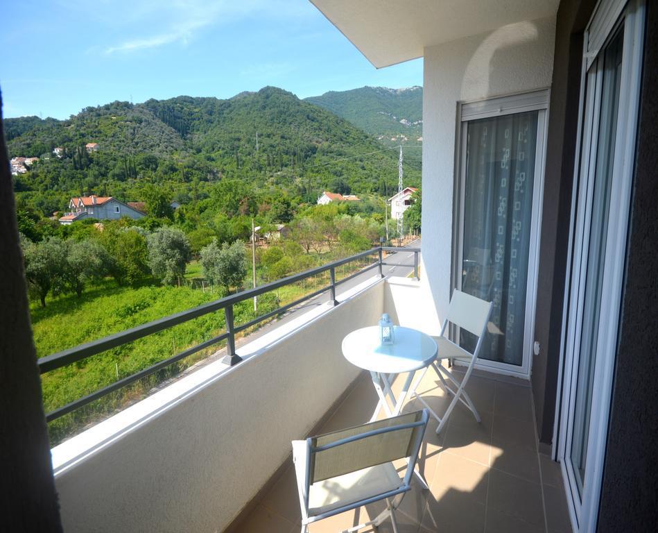 Apartments Radonicic D&D Tivat Exterior photo
